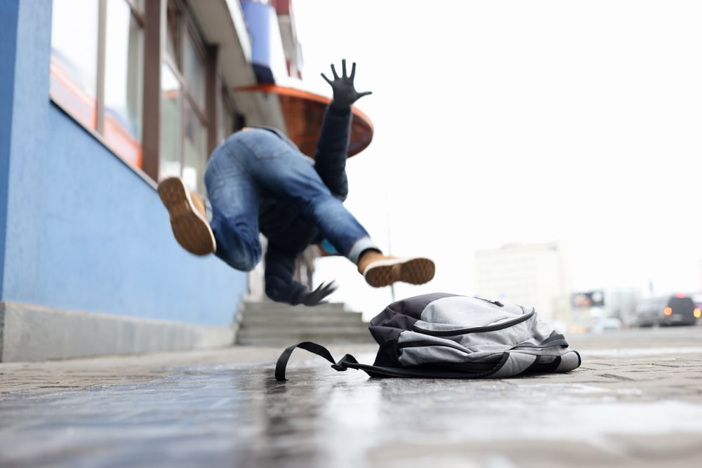 Image for Qué hacer después de una caída fuerte post
